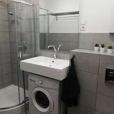 U Augusta Apartment